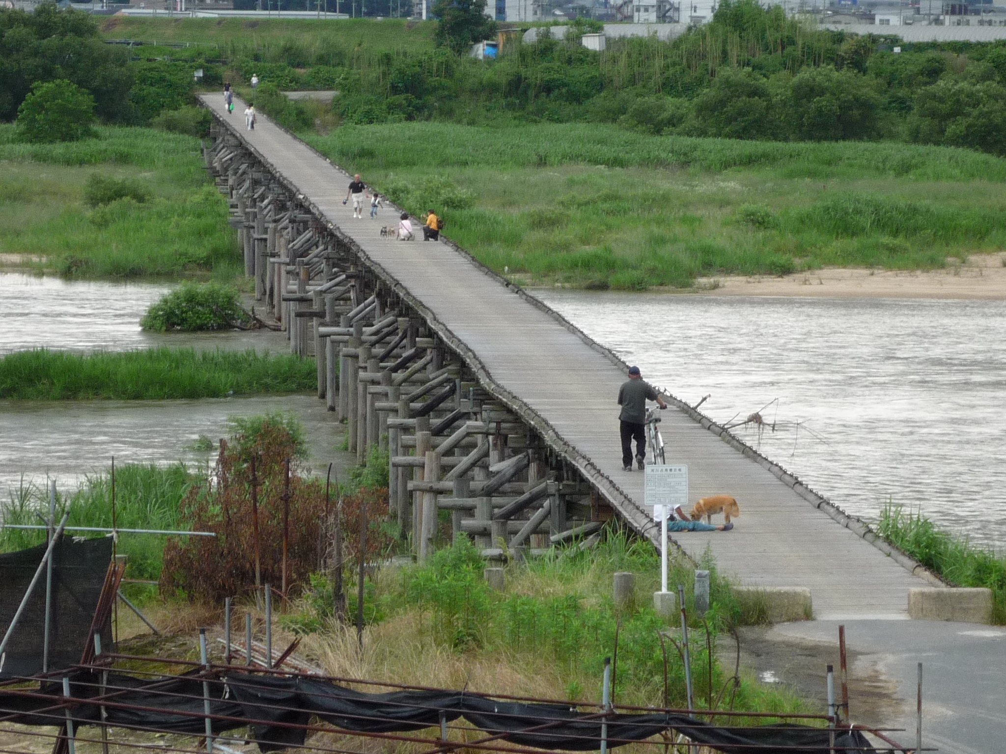 流れ橋